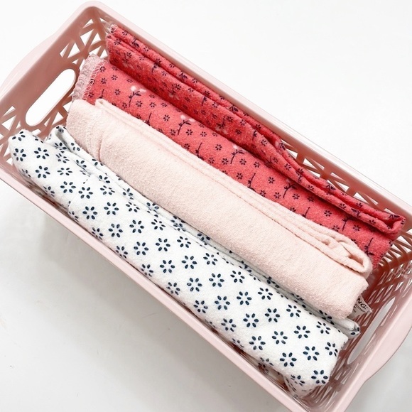 Rene Rofe Baby 3 pack baby girl receiving blankets - Picture 2 of 4